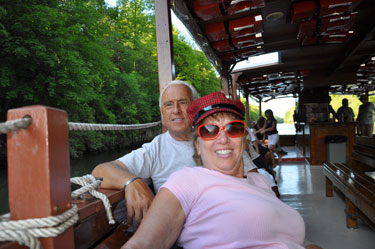 The two RV Gypsies on the Erie Canal